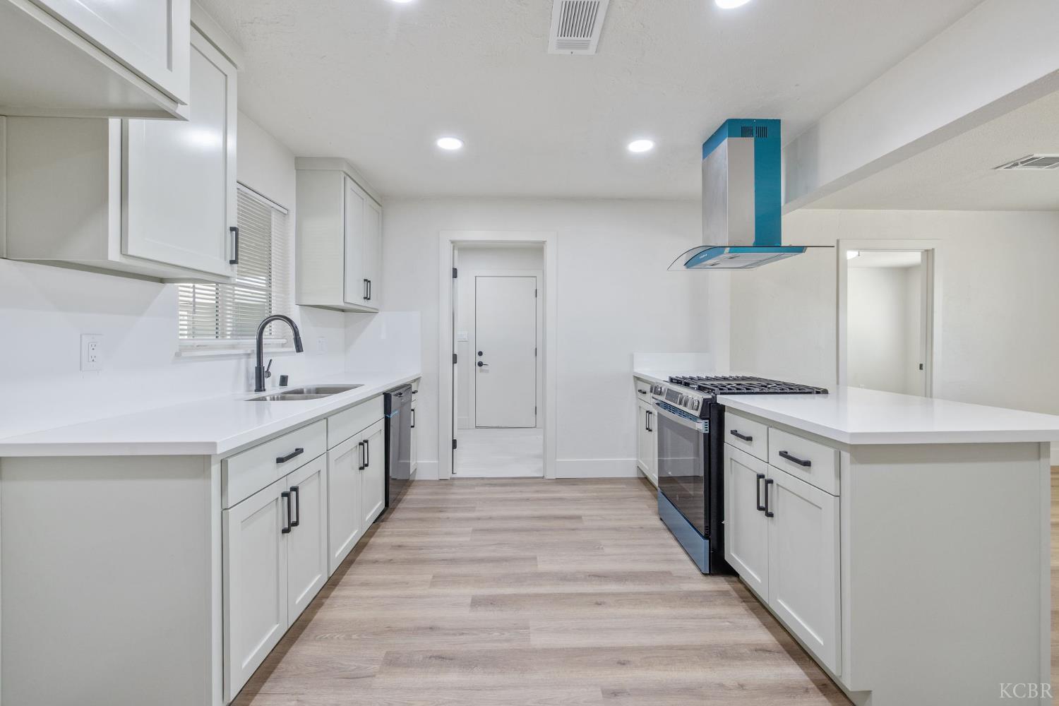 19415 Empire St, Stratford, CA 93266
