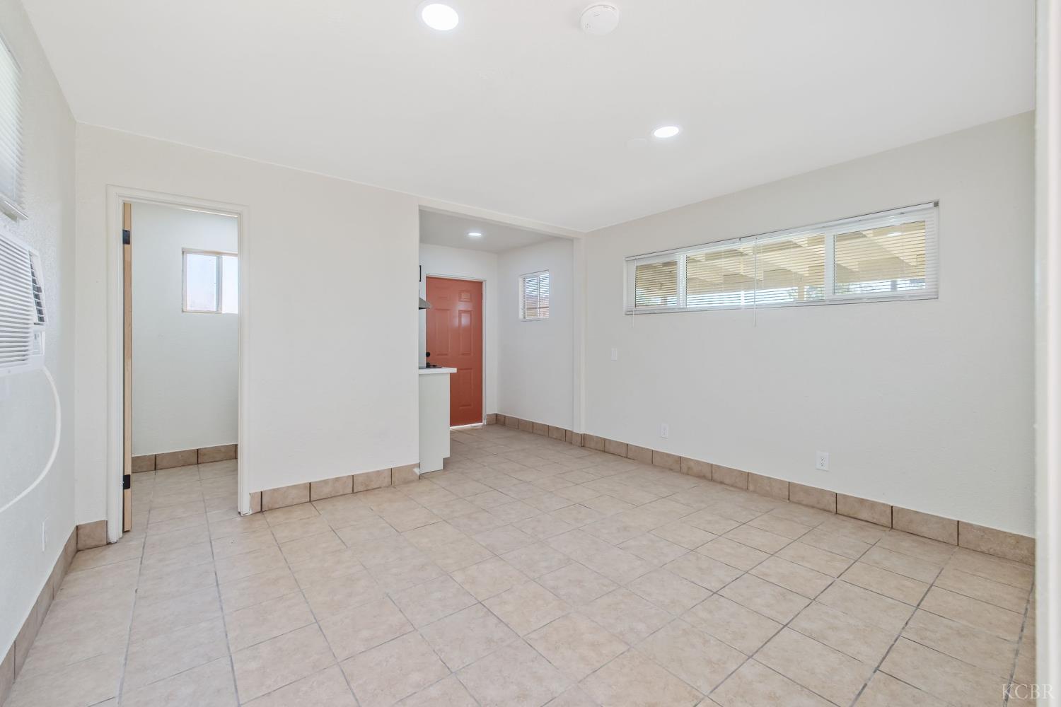 19415 Empire St, Stratford, CA 93266