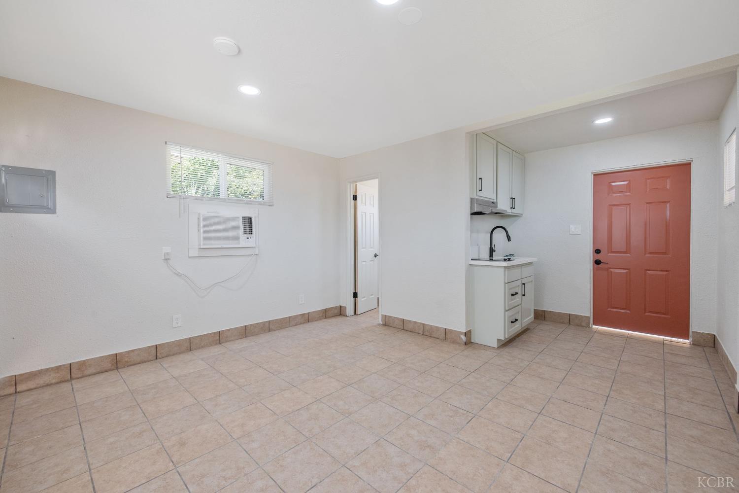 19415 Empire St, Stratford, CA 93266