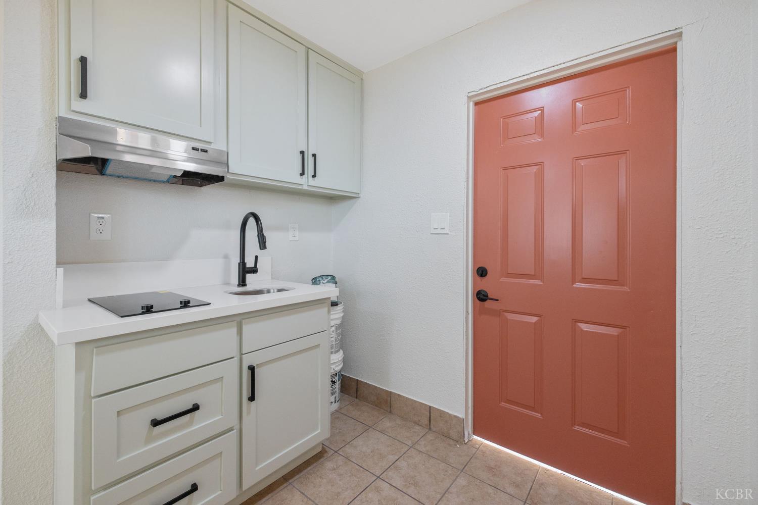 19415 Empire St, Stratford, CA 93266