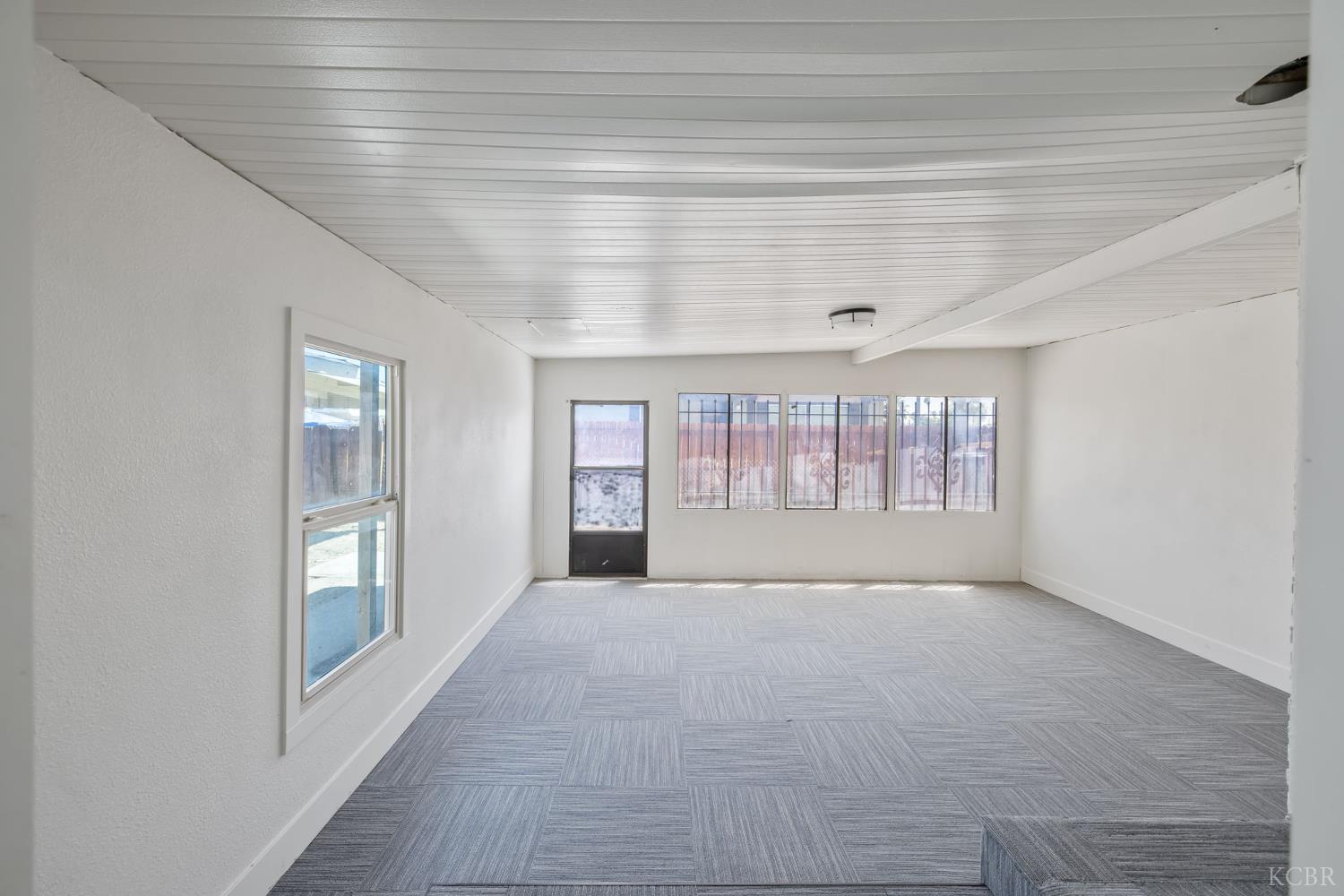 19415 Empire St, Stratford, CA 93266