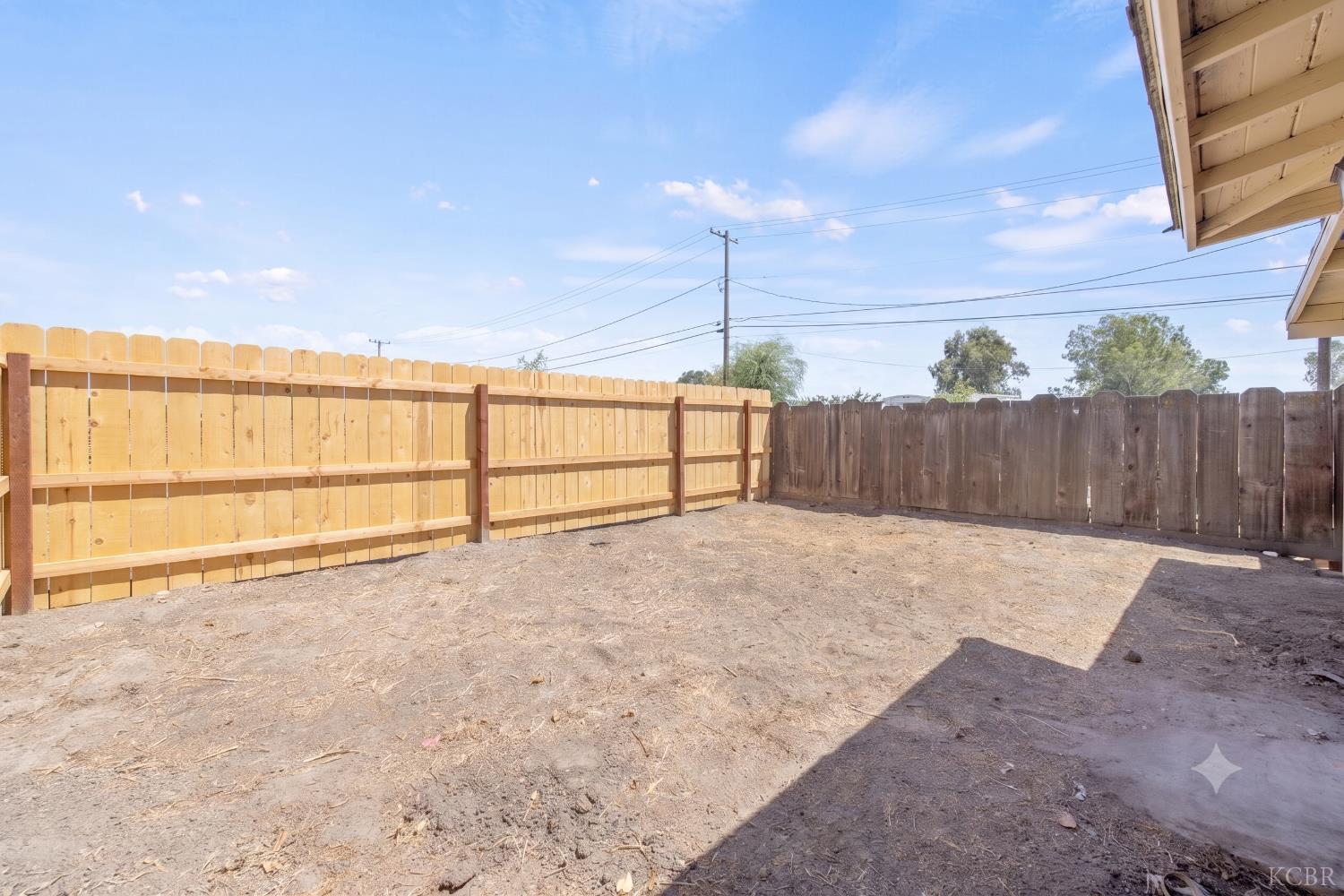 19415 Empire St, Stratford, CA 93266