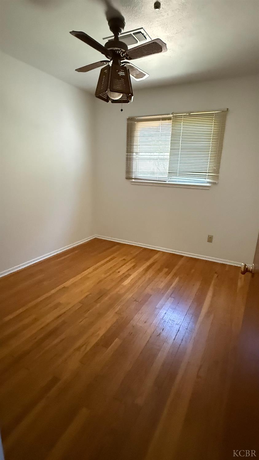 2005 N Mayfair Dr, Hanford, CA 93230