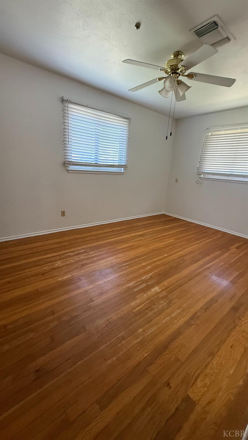 2005 N Mayfair Dr, Hanford, CA 93230