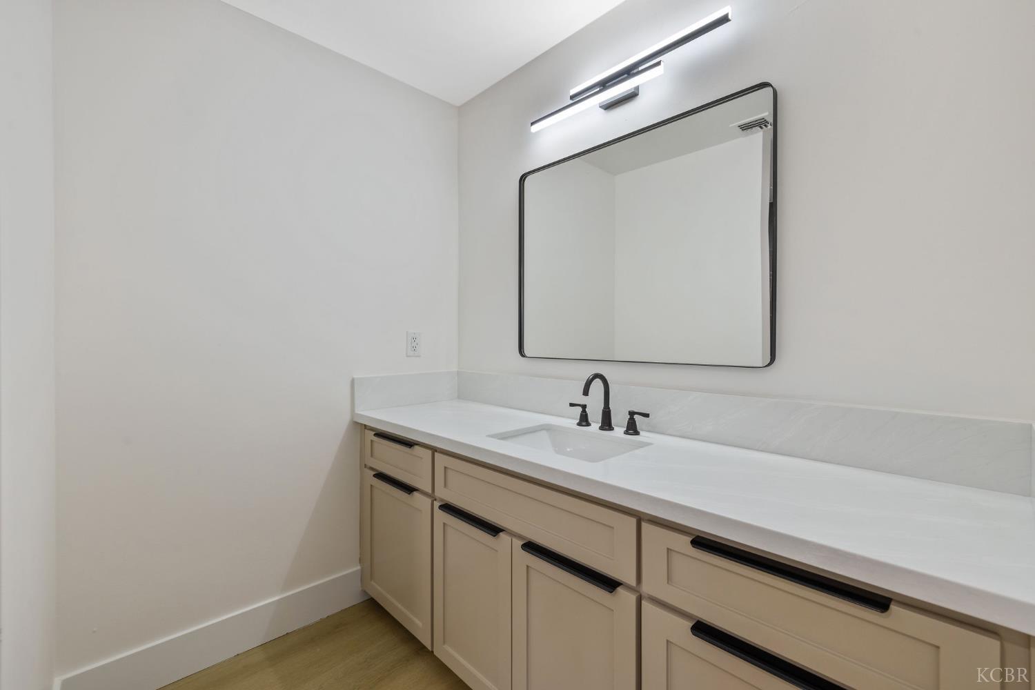 2937 Summit Cir, Bakersfield, CA 93306