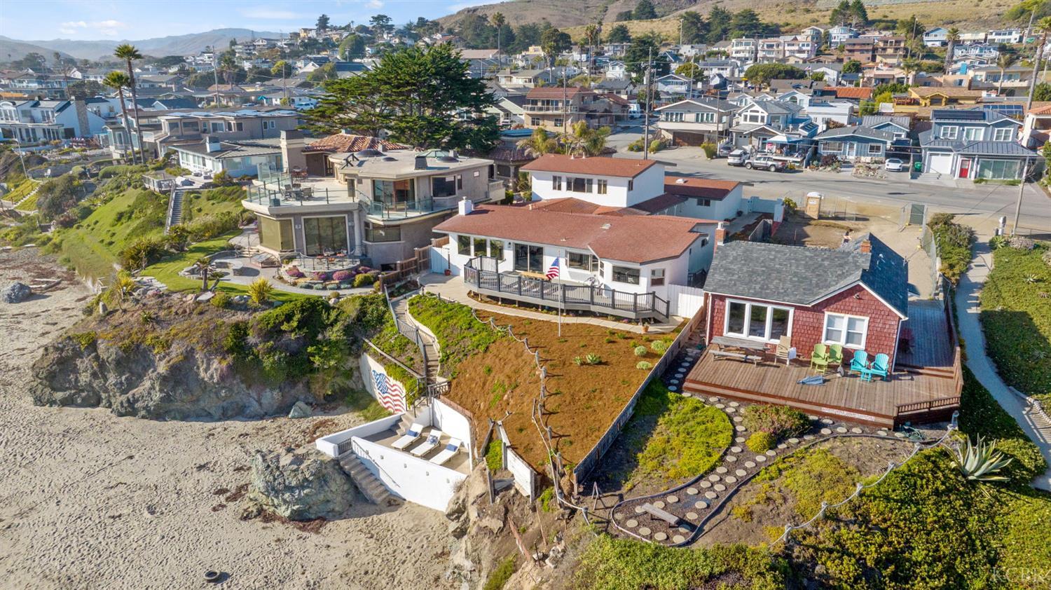534 Pacific Ave, Cayucos, CA 93430