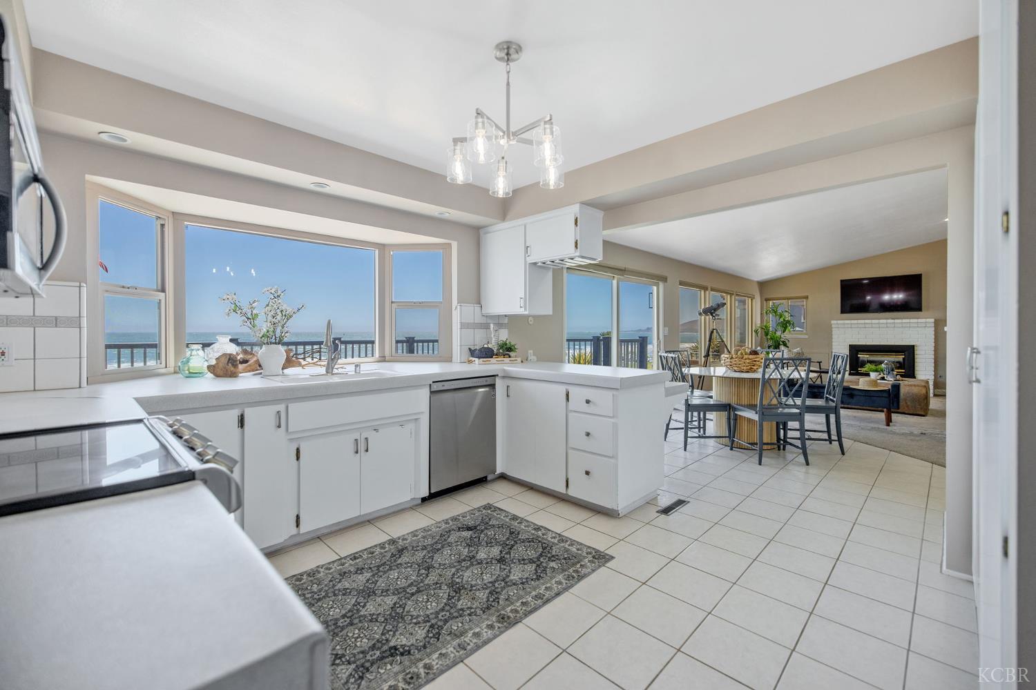 534 Pacific Ave, Cayucos, CA 93430