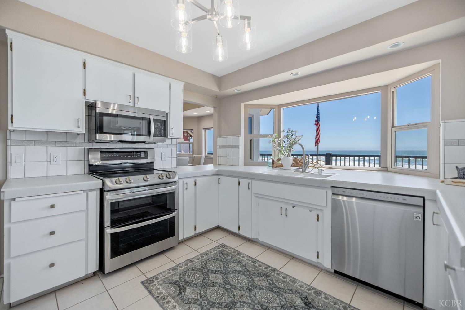 534 Pacific Ave, Cayucos, CA 93430