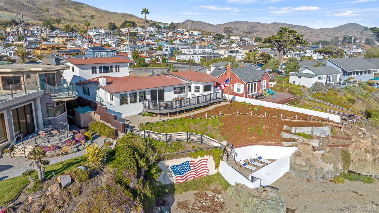 534 Pacific Ave, Cayucos, CA 93430