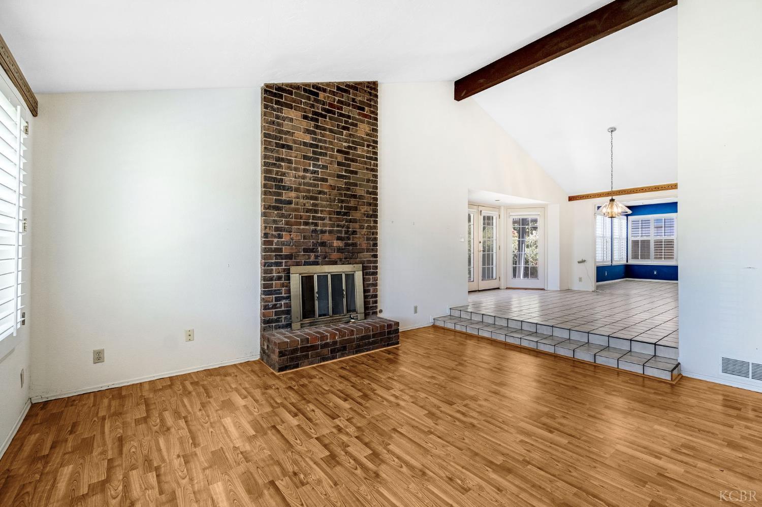 160 S Olive St S, Lemoore, CA 93245