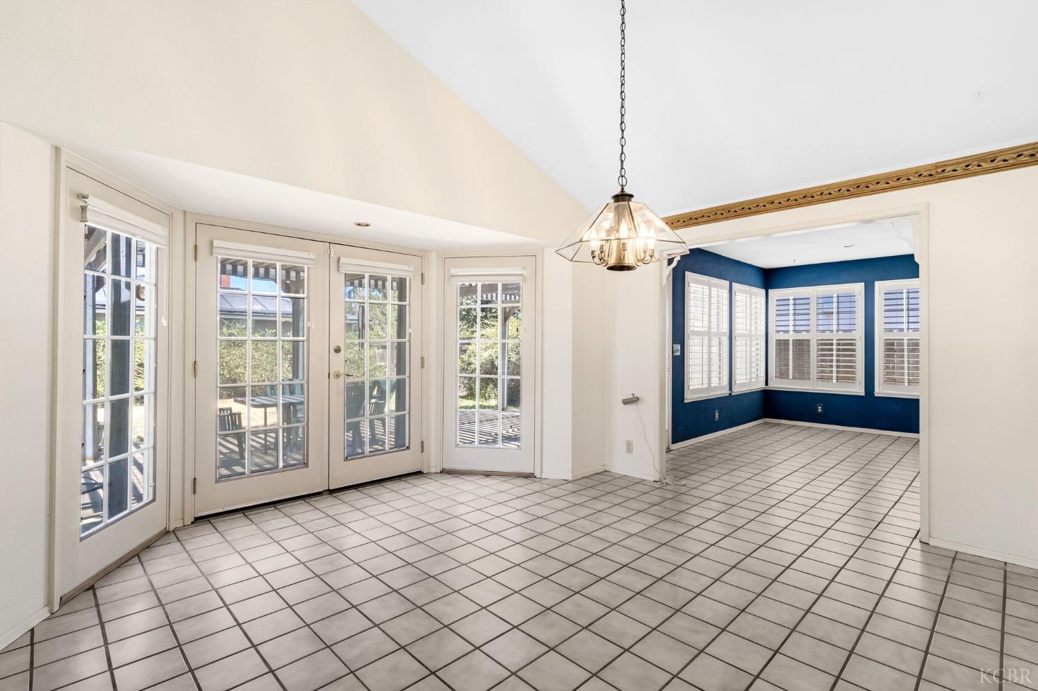 160 S Olive St S, Lemoore, CA 93245