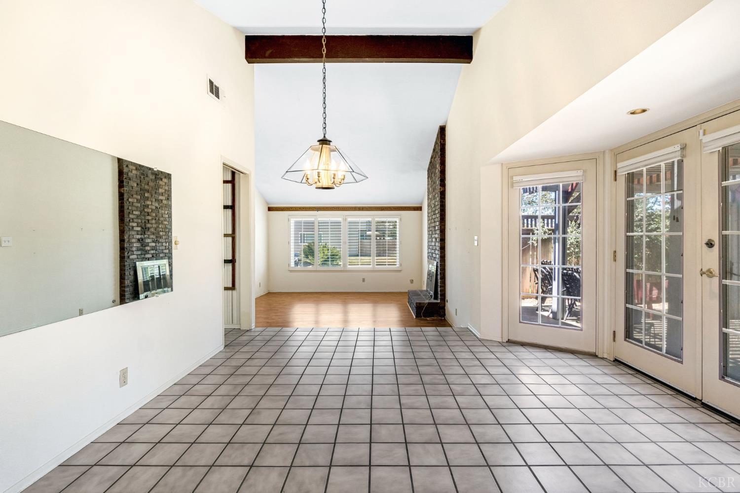 160 S Olive St S, Lemoore, CA 93245