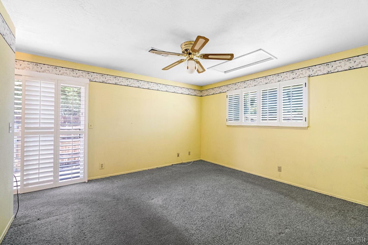 160 S Olive St S, Lemoore, CA 93245