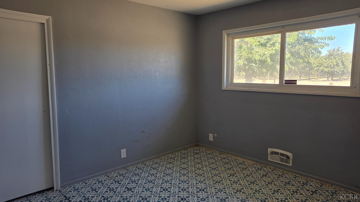 14777 Avenue 84, Pixley, CA 93256