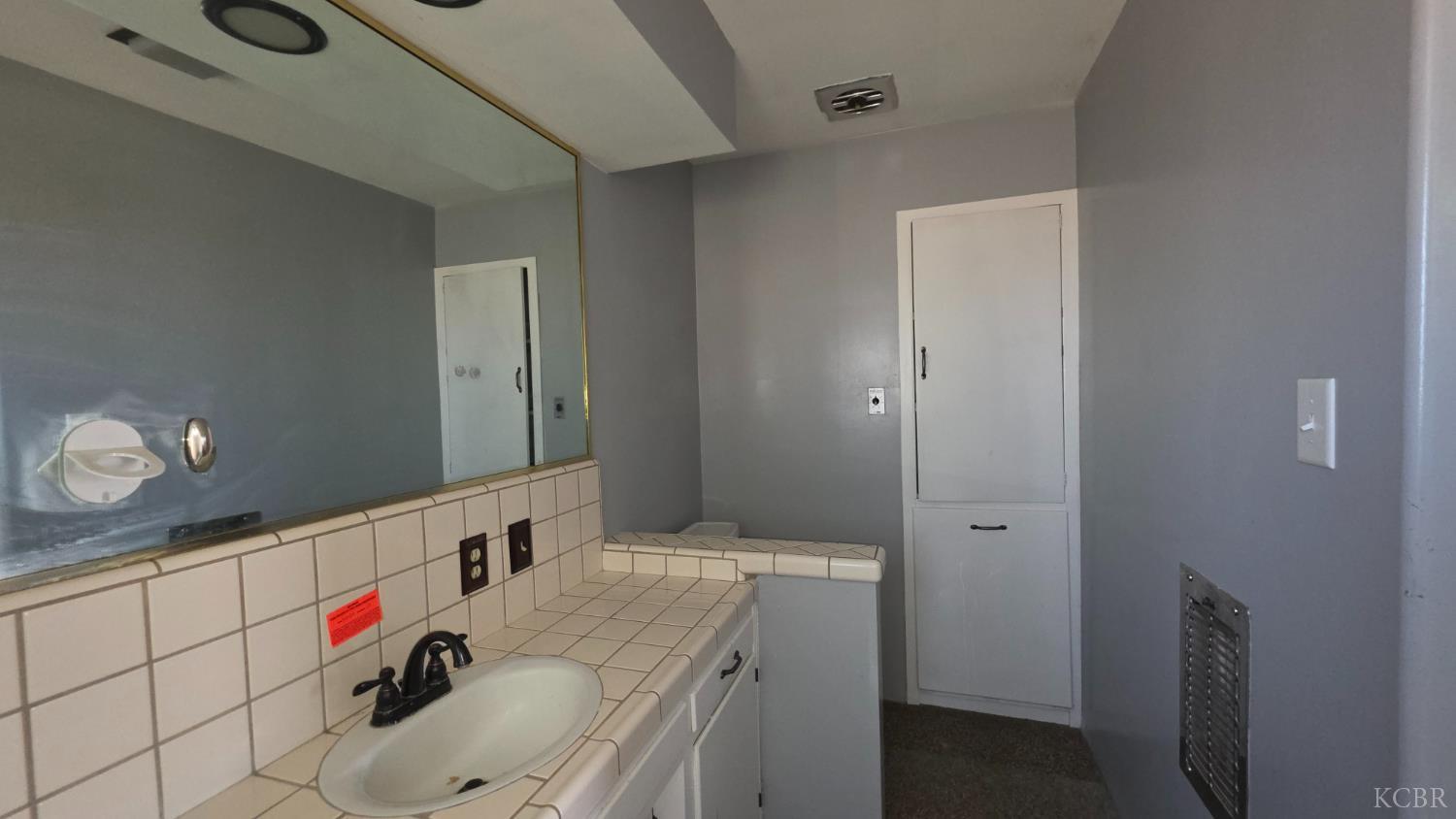 14777 Avenue 84, Pixley, CA 93256