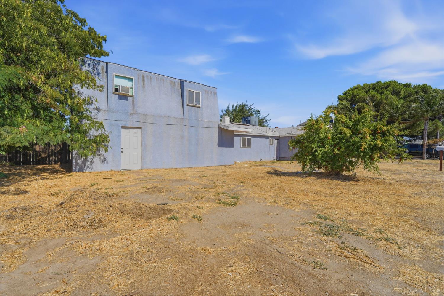 749 S 11th 1/2 Ave, Hanford, CA 93230