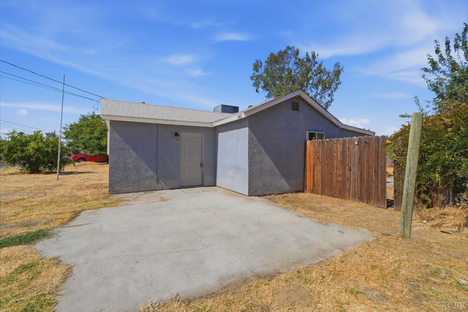 749 S 11th 1/2 Ave, Hanford, CA 93230