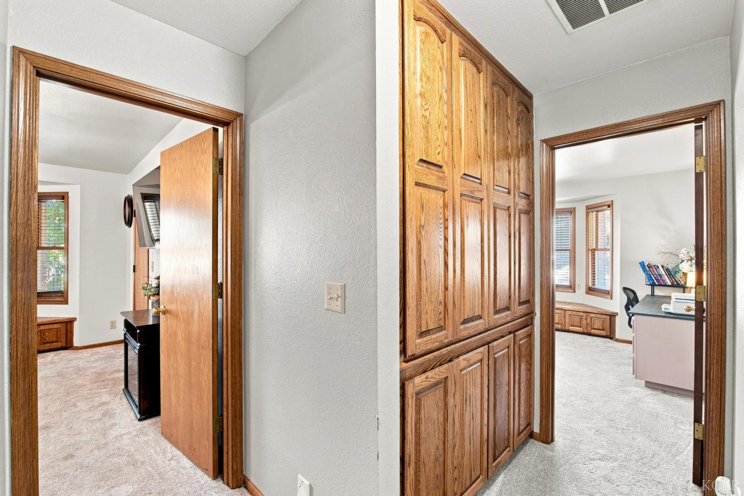 102 W Solar Dr, Hanford, CA 93230