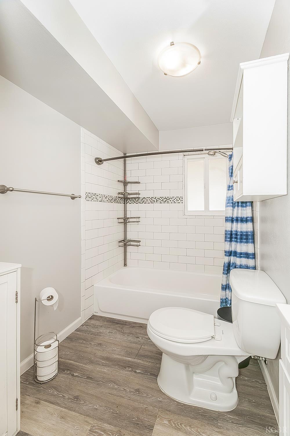 2014 N Kensington Way, Hanford, CA 93230