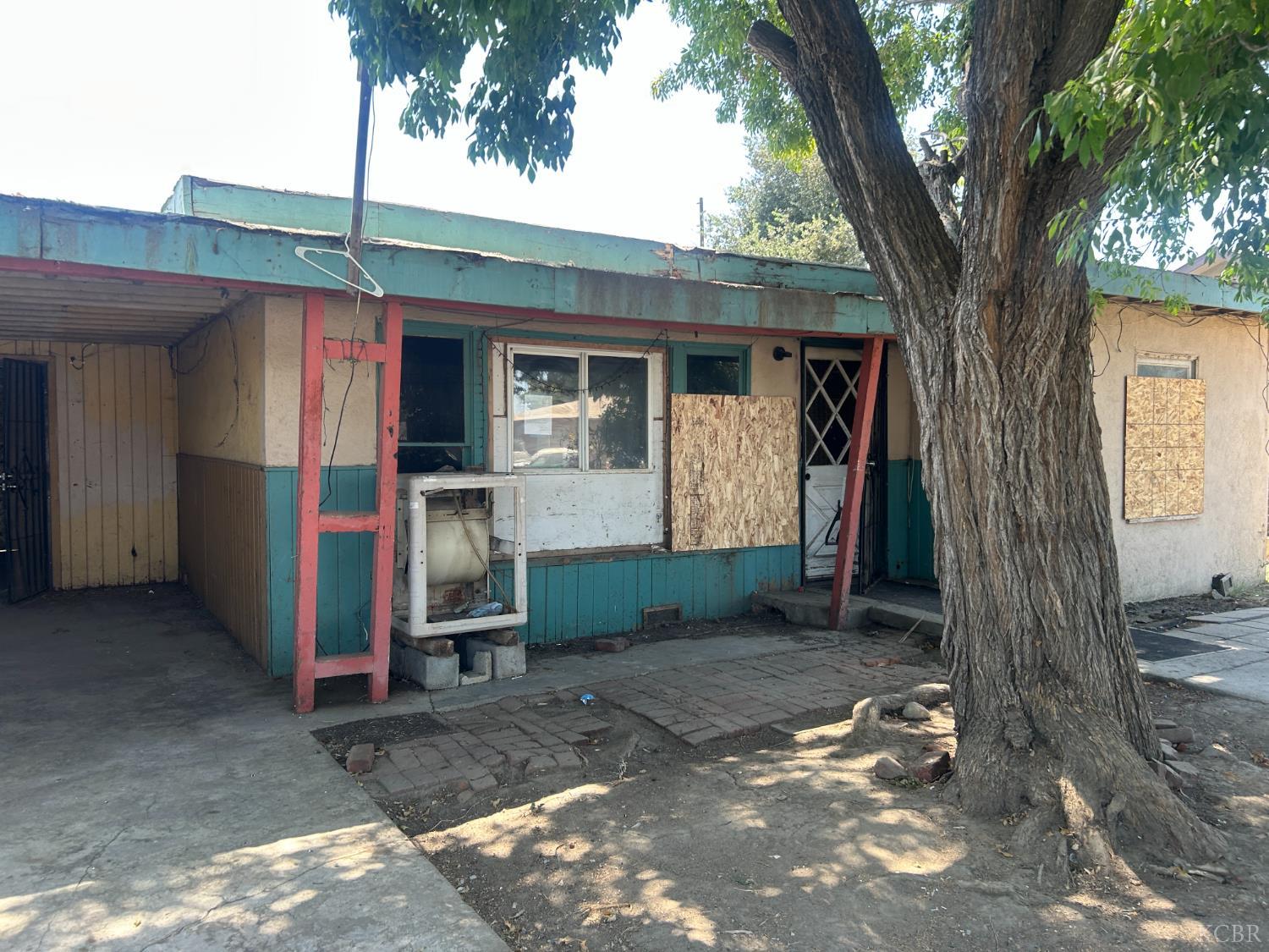 14055 Walnut, Armona, CA 93202