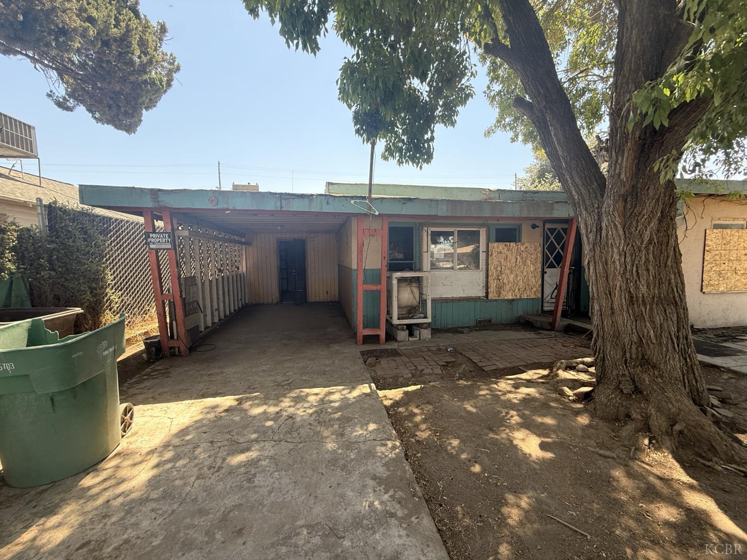 14055 Walnut, Armona, CA 93202