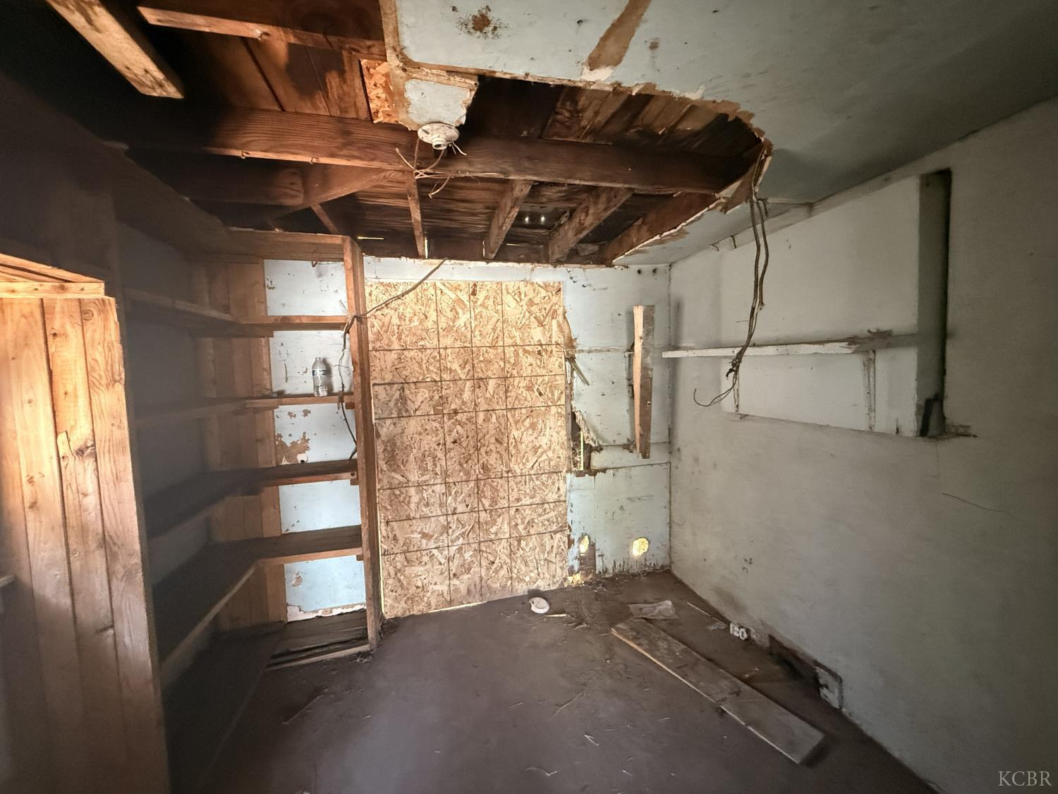 14055 Walnut, Armona, CA 93202