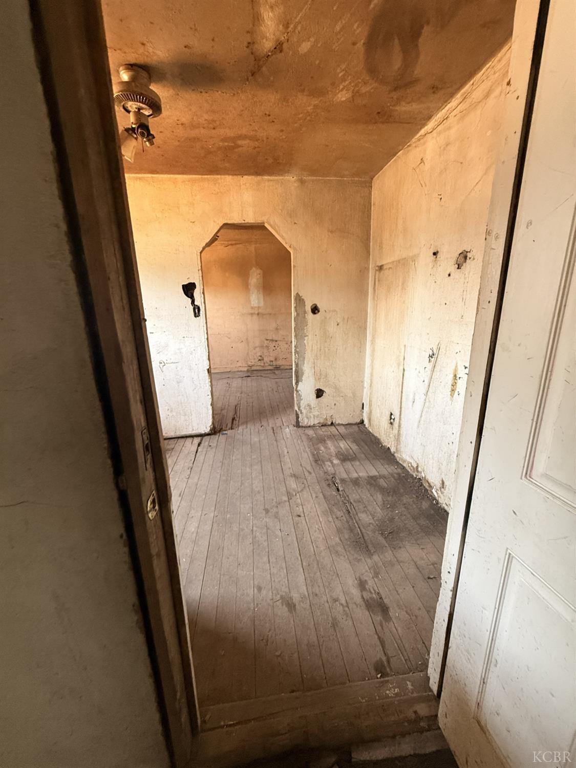14055 Walnut, Armona, CA 93202