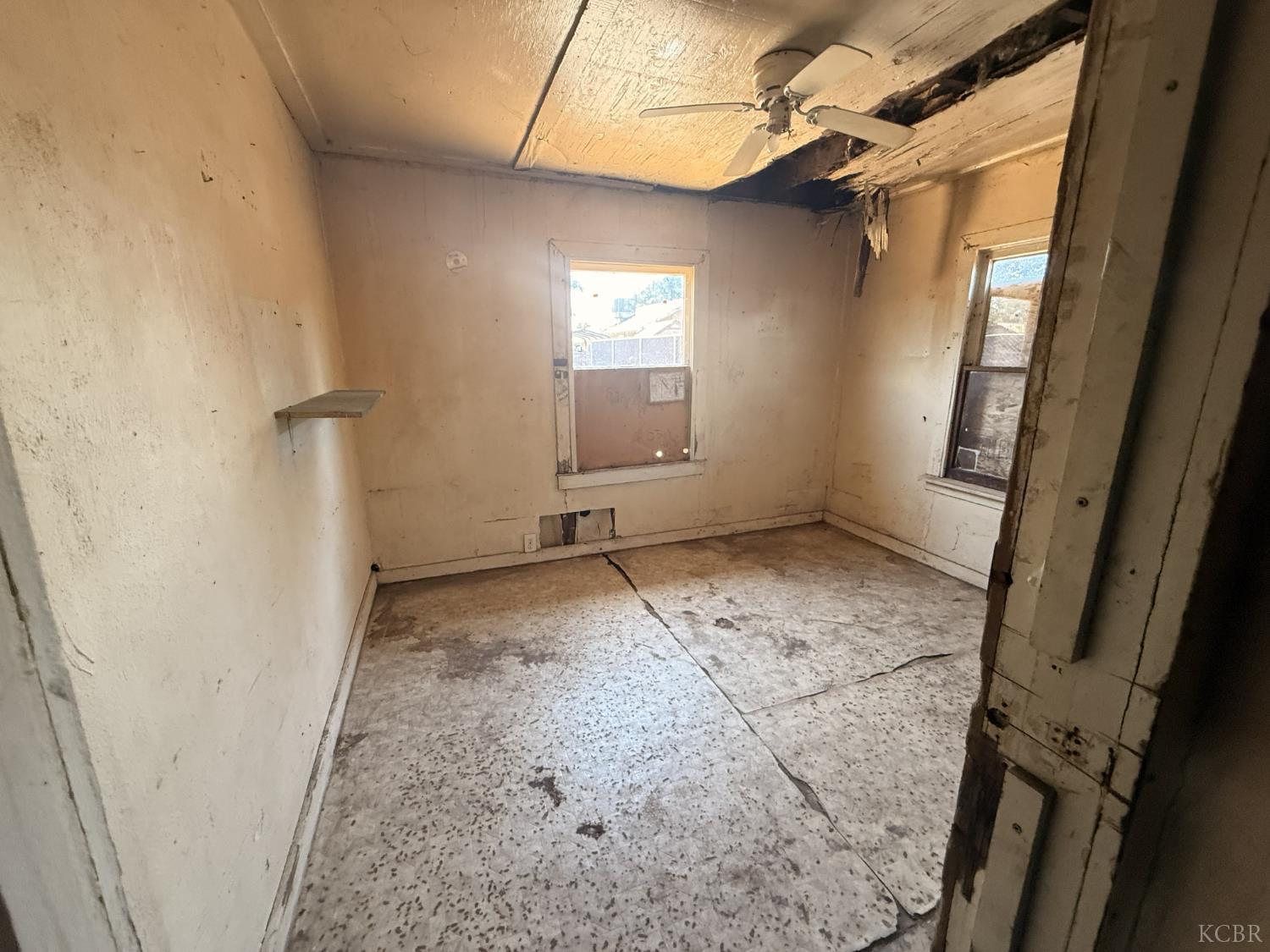 14055 Walnut, Armona, CA 93202