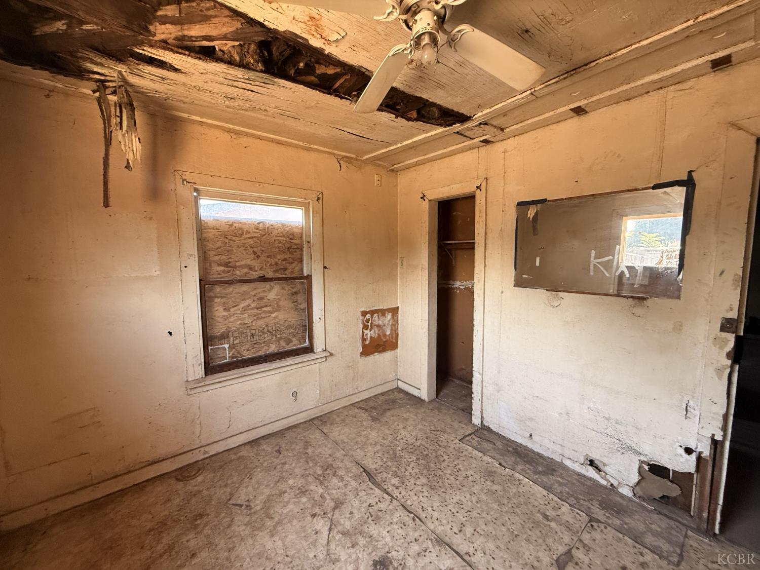 14055 Walnut, Armona, CA 93202