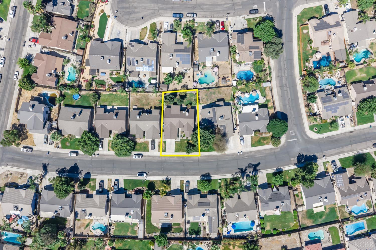 3024 Pine St, Hanford, CA 93230