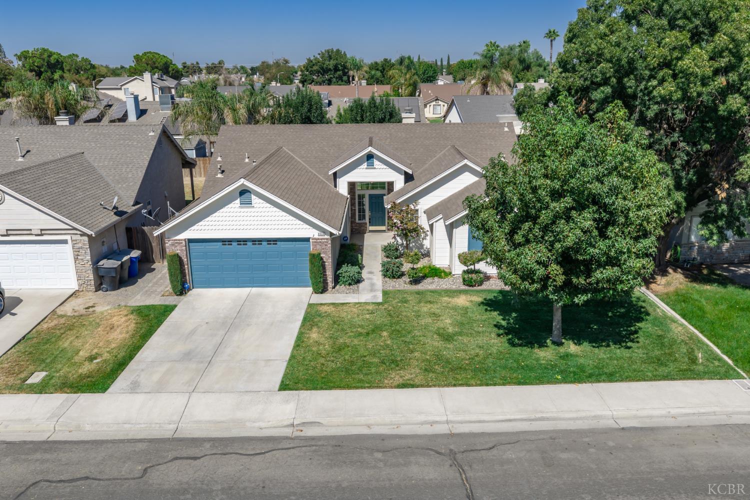 3024 Pine St, Hanford, CA 93230