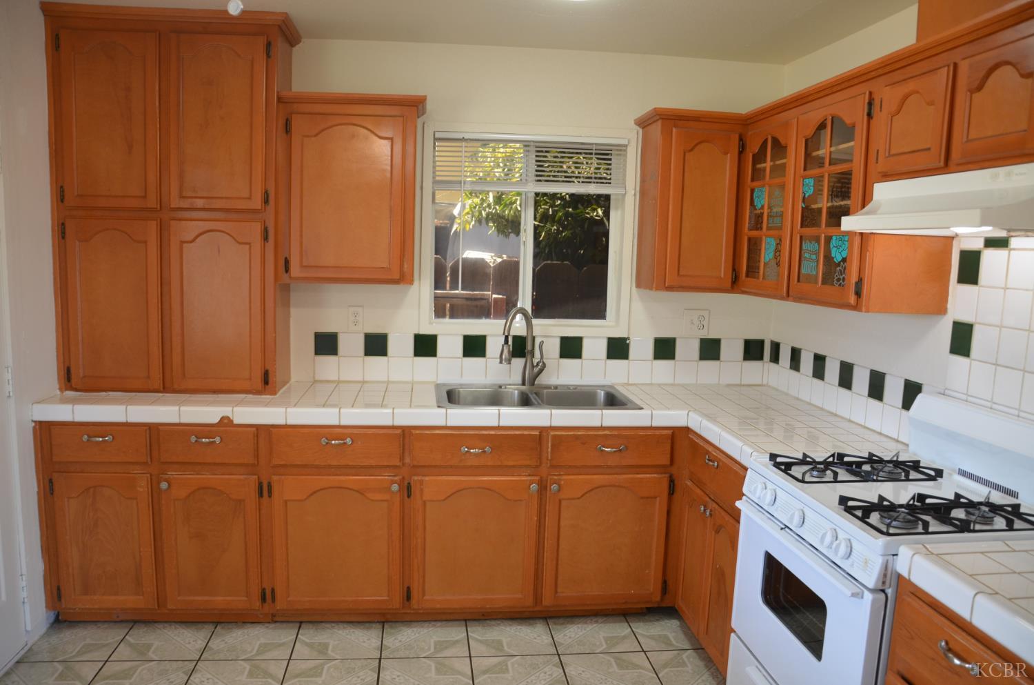 19663 Royal Ln, Lemoore, CA 93245