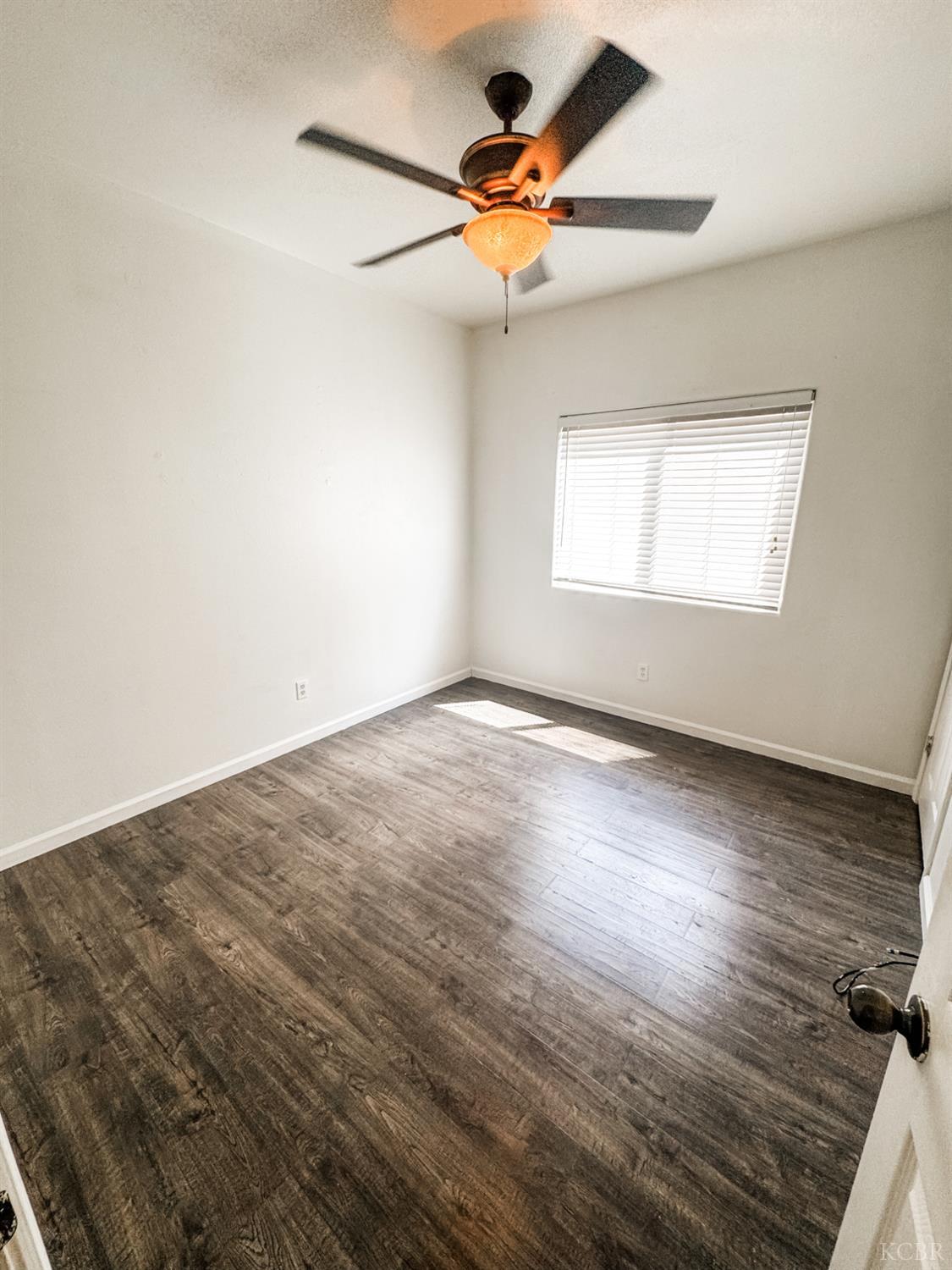 1416 Victory Ct, Hanford, CA 93230