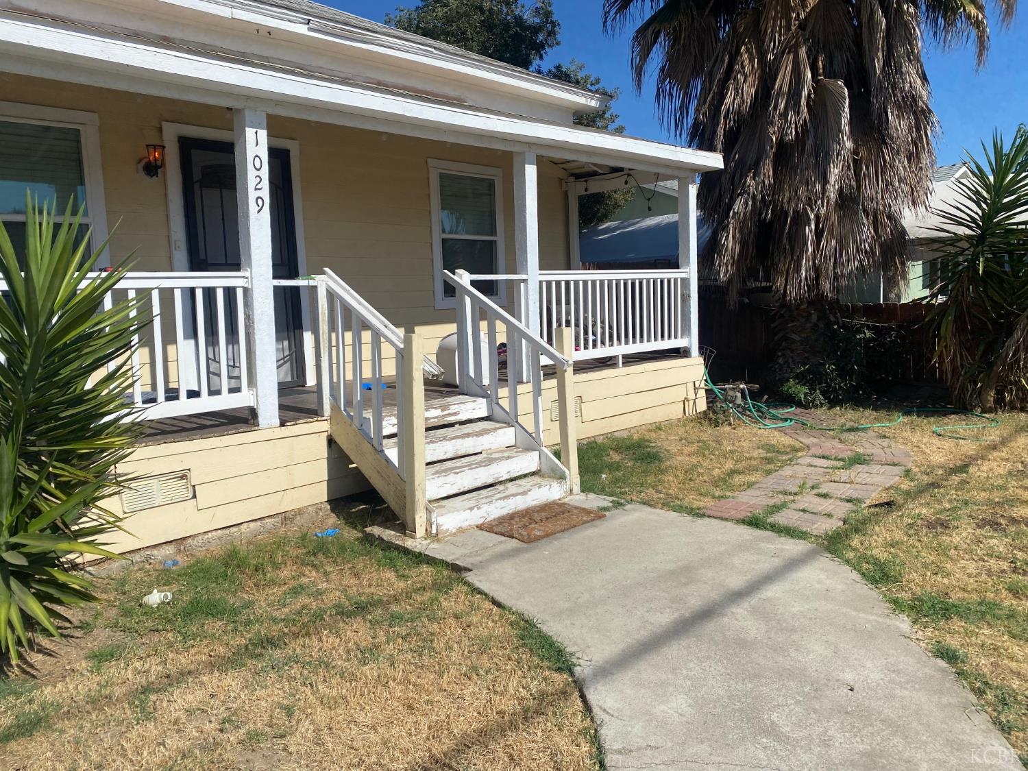 1029 N Green st, Hanford, CA 93230