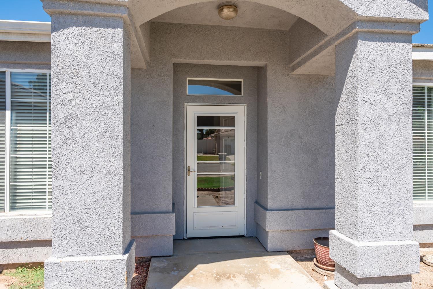 2536 Zion Way, Hanford, CA 93230