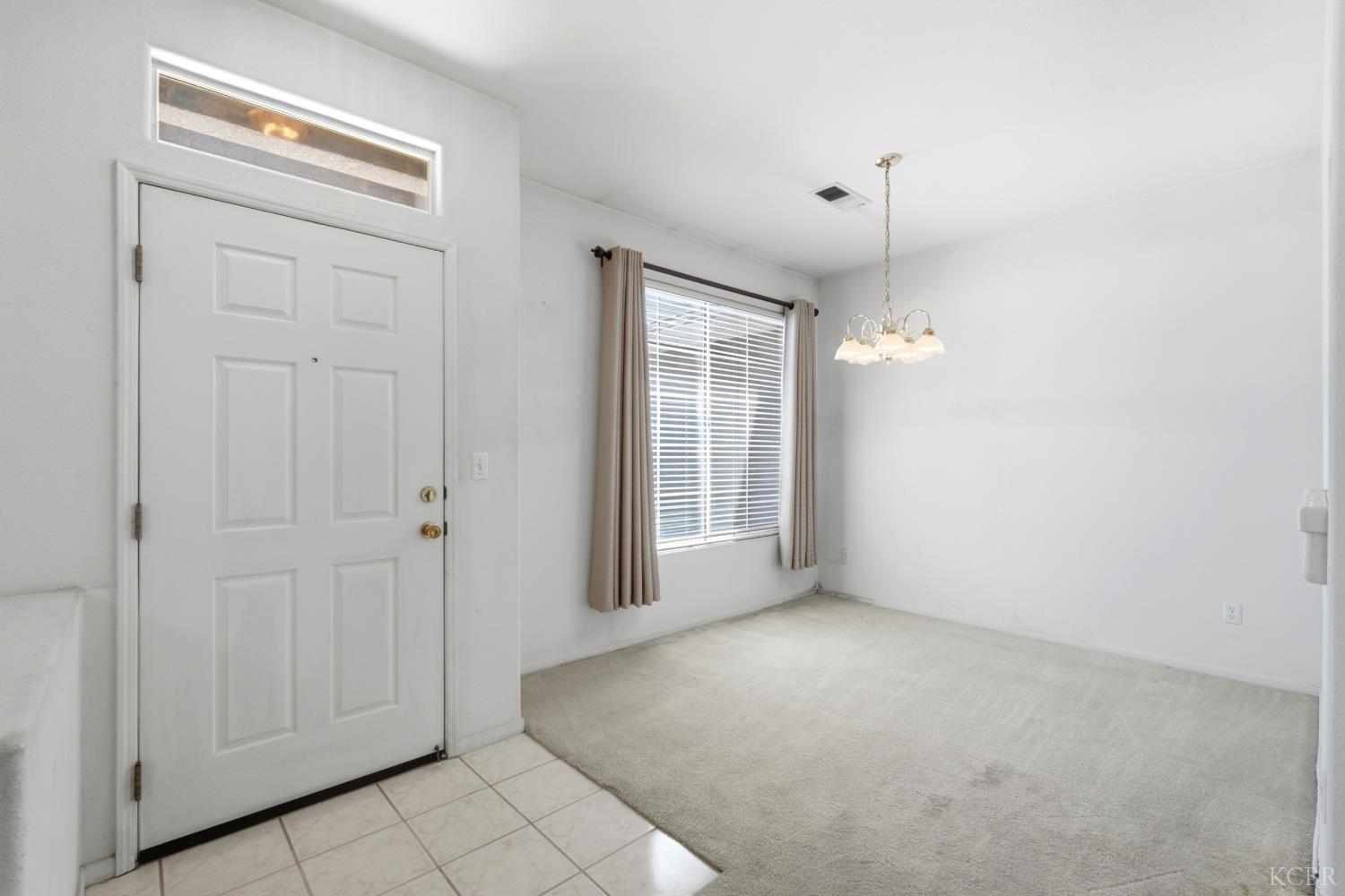 2536 Zion Way, Hanford, CA 93230