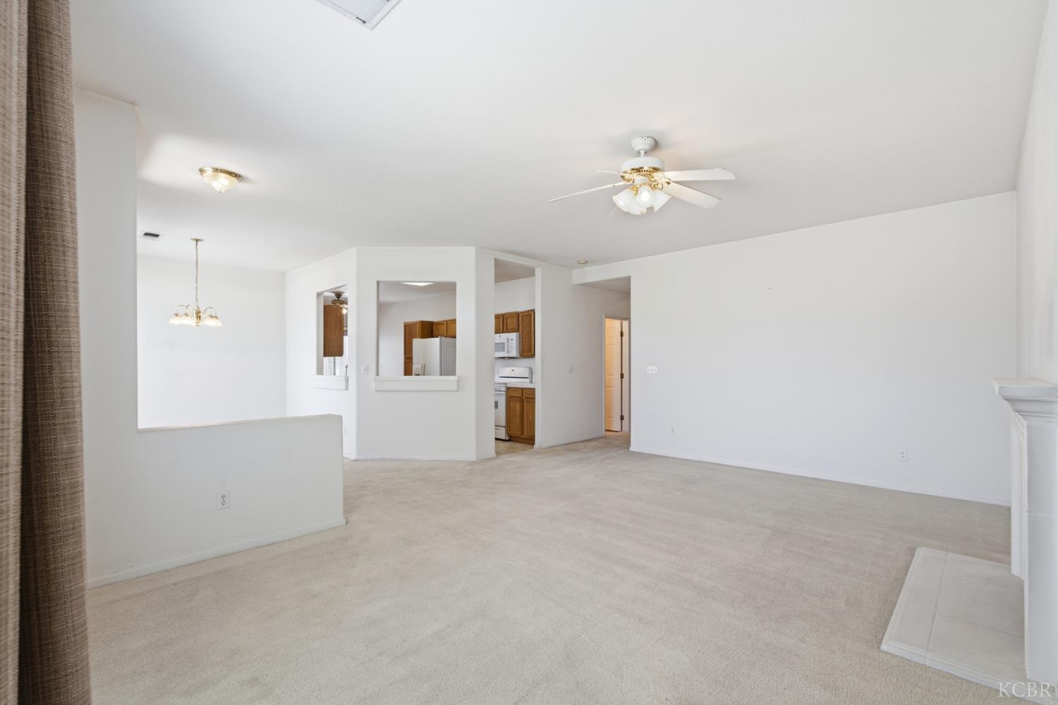 2536 Zion Way, Hanford, CA 93230