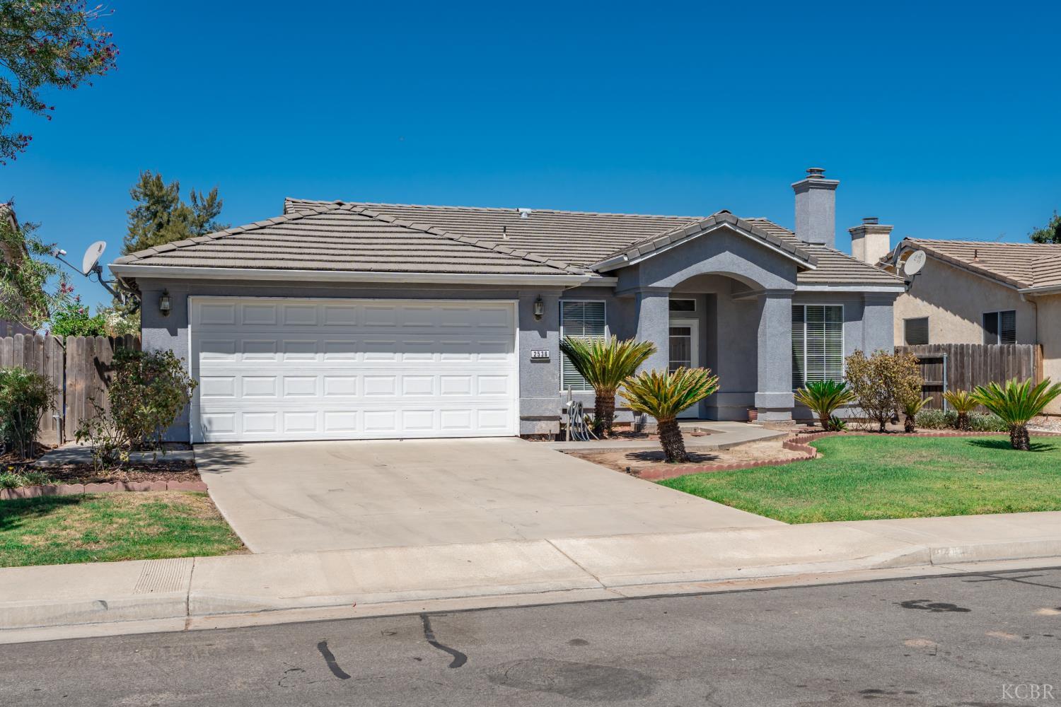 2536 Zion Way, Hanford, CA 93230