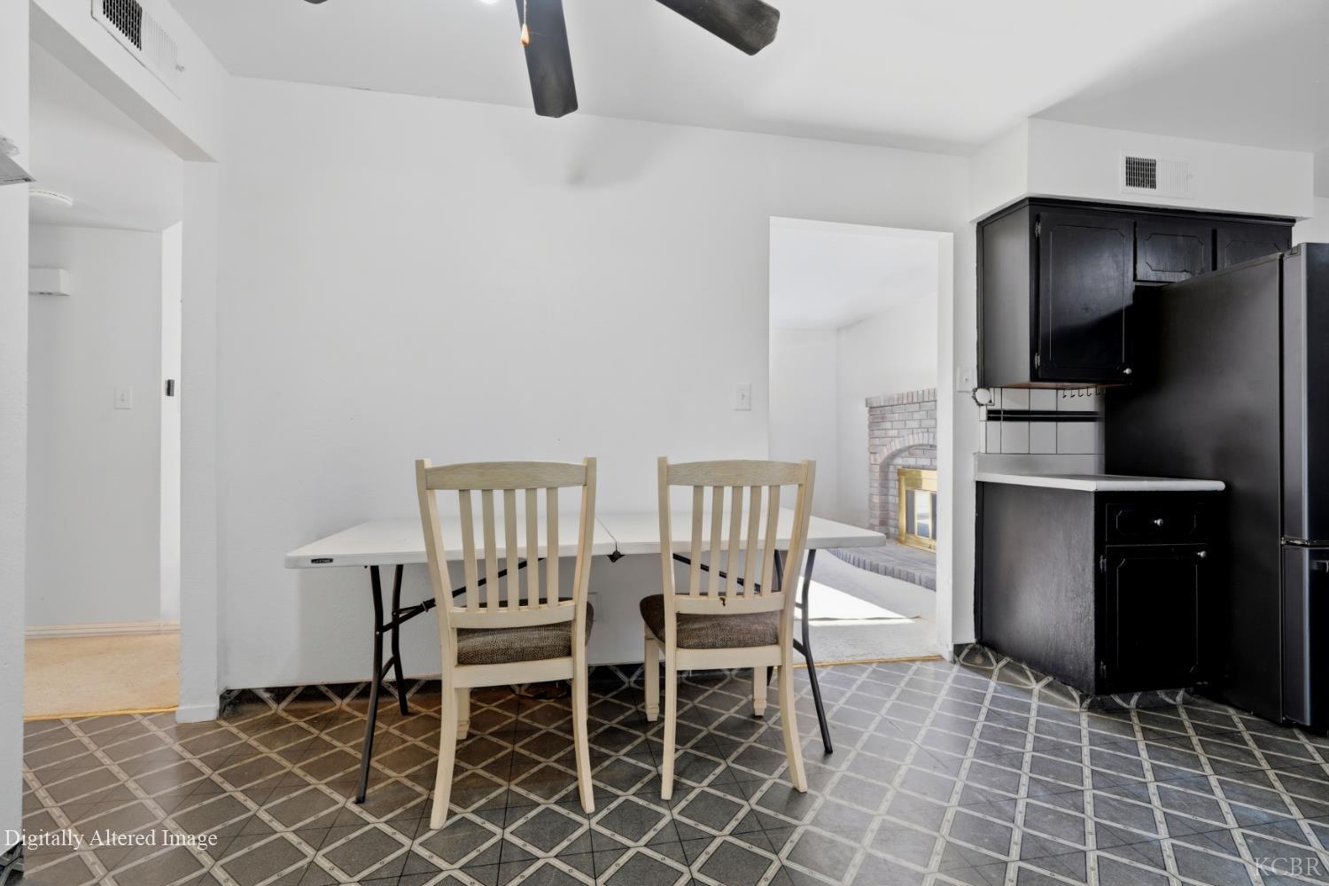 735 Manor Ave, Hanford, CA 93230