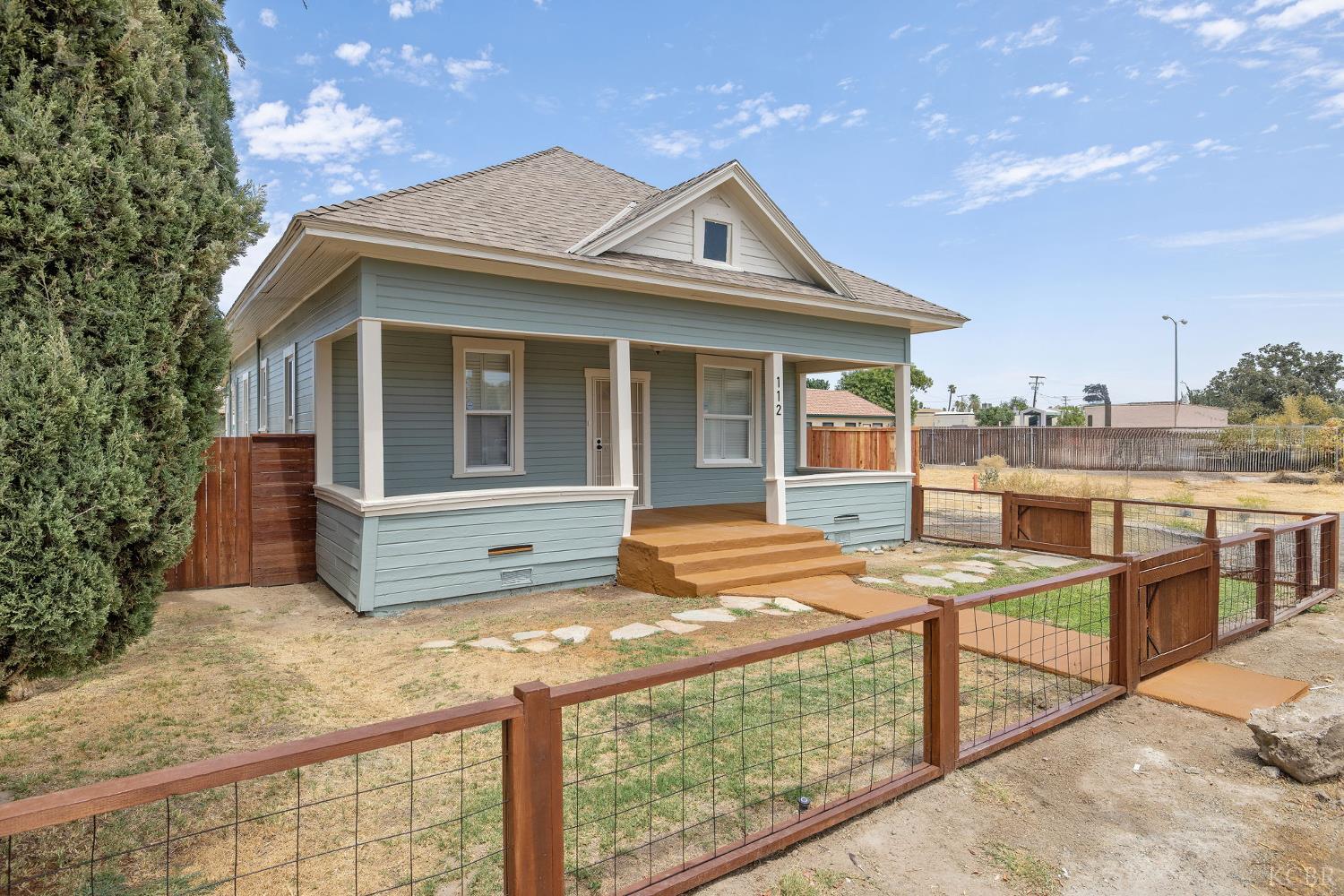 112 Irwin Ct, Hanford, CA 93230