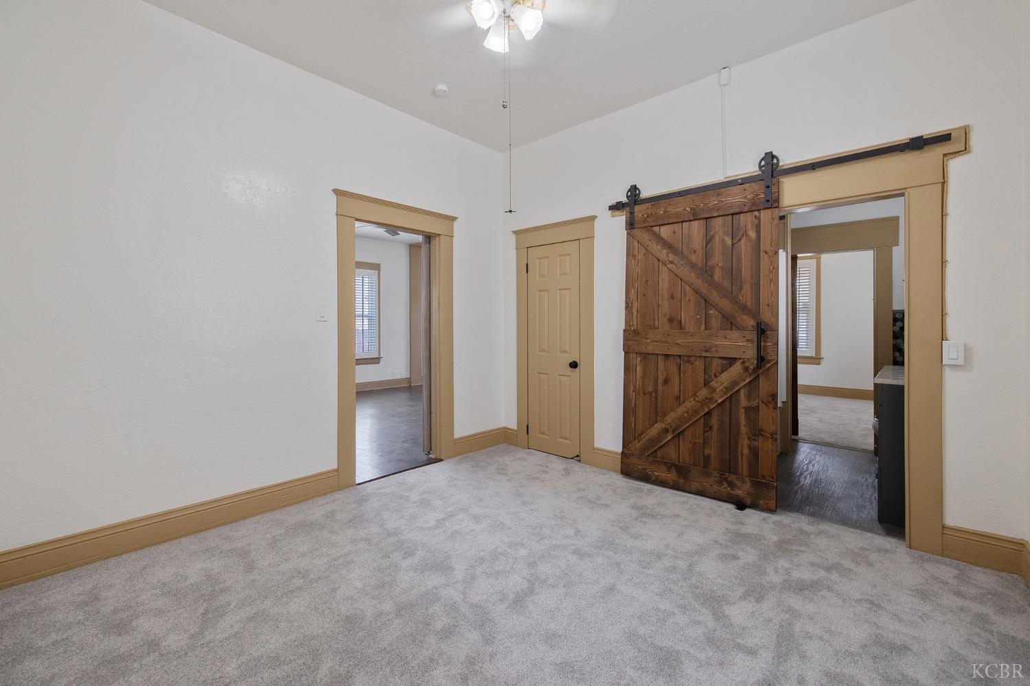 112 Irwin Ct, Hanford, CA 93230