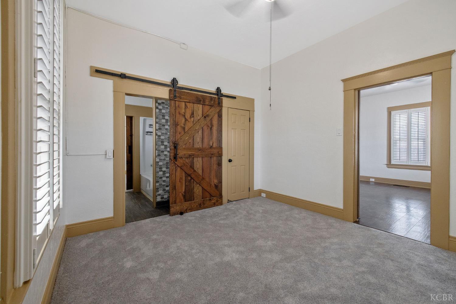 112 Irwin Ct, Hanford, CA 93230