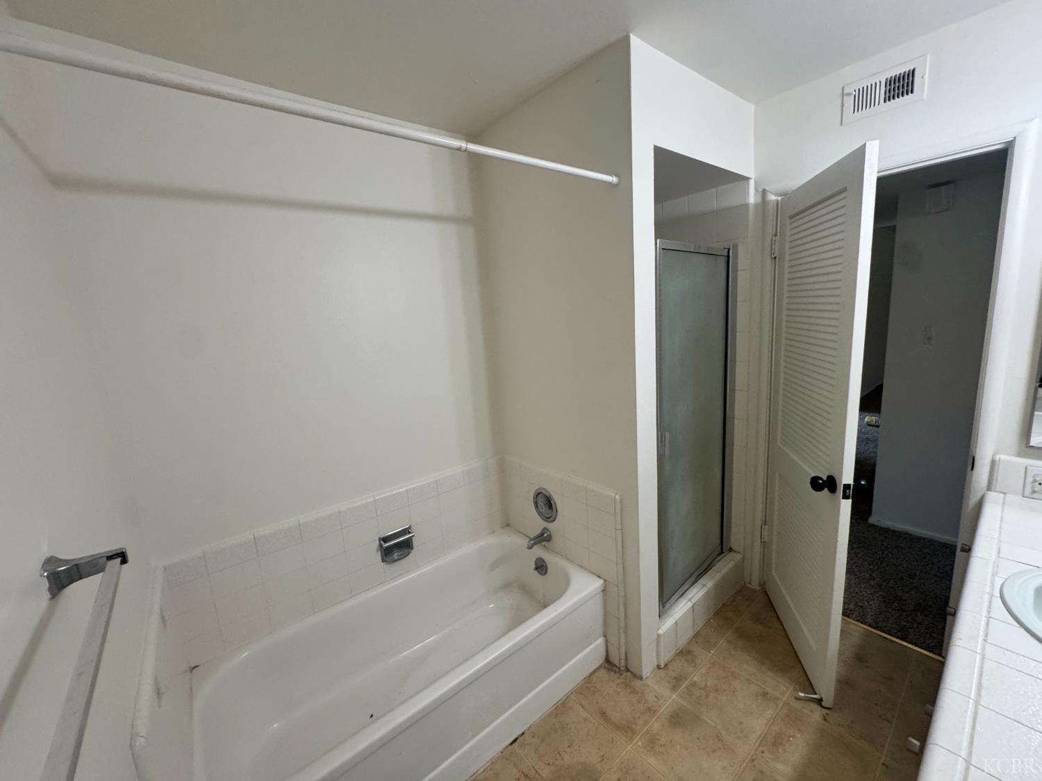 3749 N Fruit Ave, Fresno, CA 93705