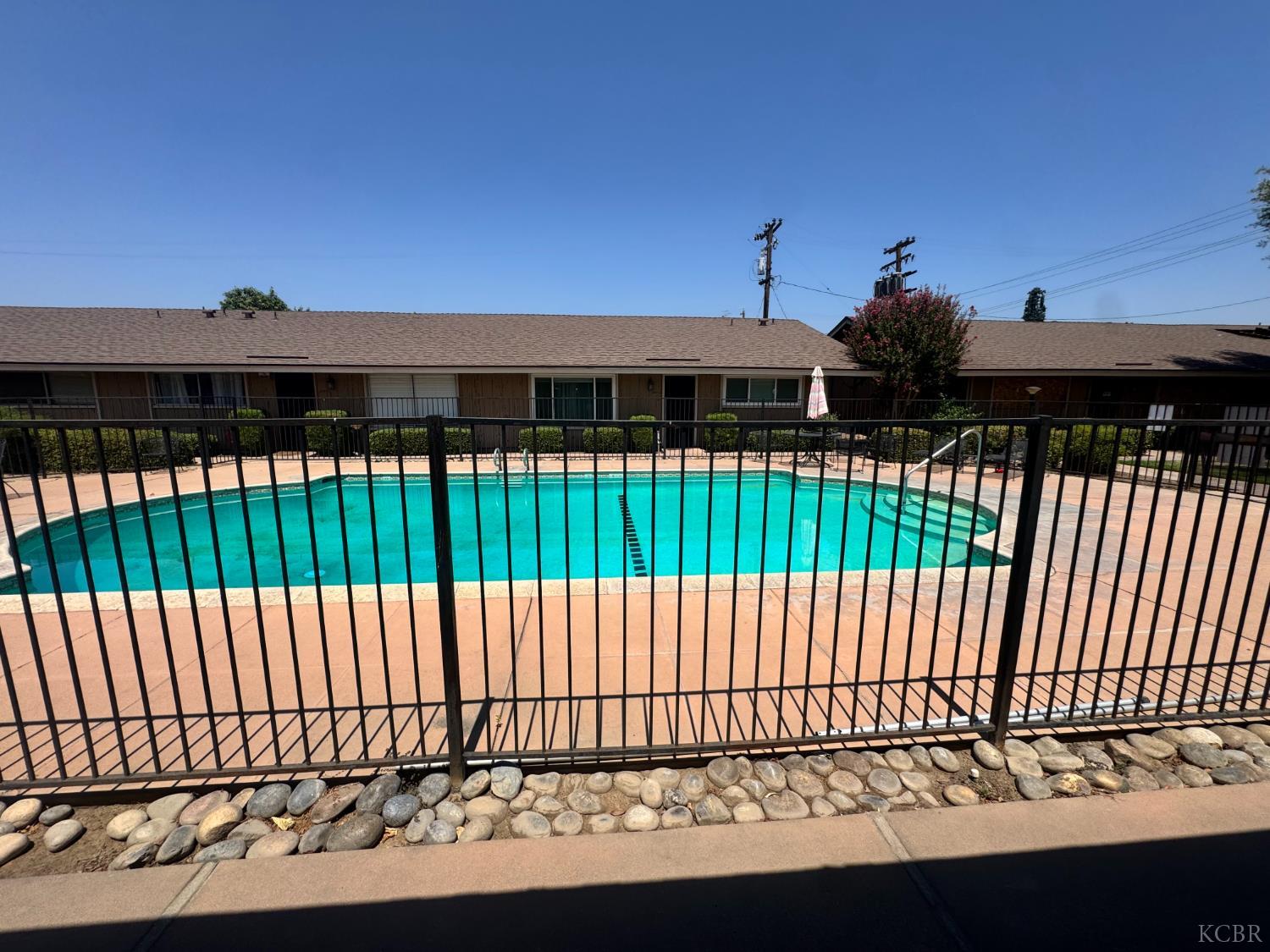 3749 N Fruit Ave, Fresno, CA 93705