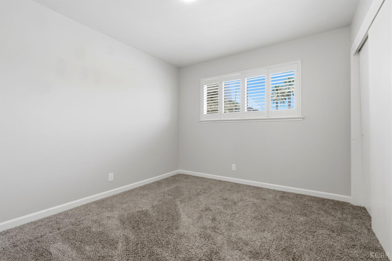 310 W Hazelwood Dr, Lemoore, CA 93245