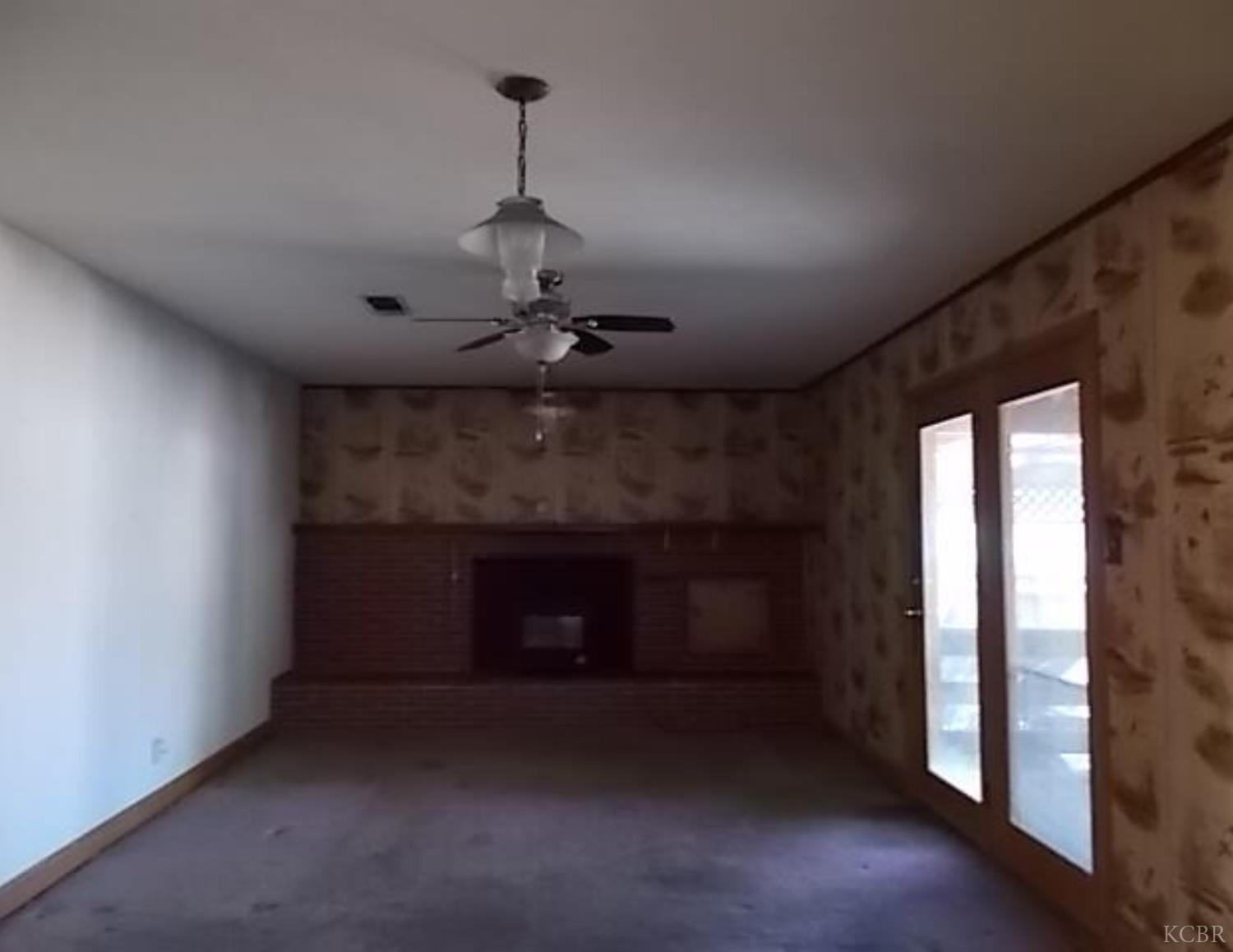 2026 N Kensington Way, Hanford, CA 93230