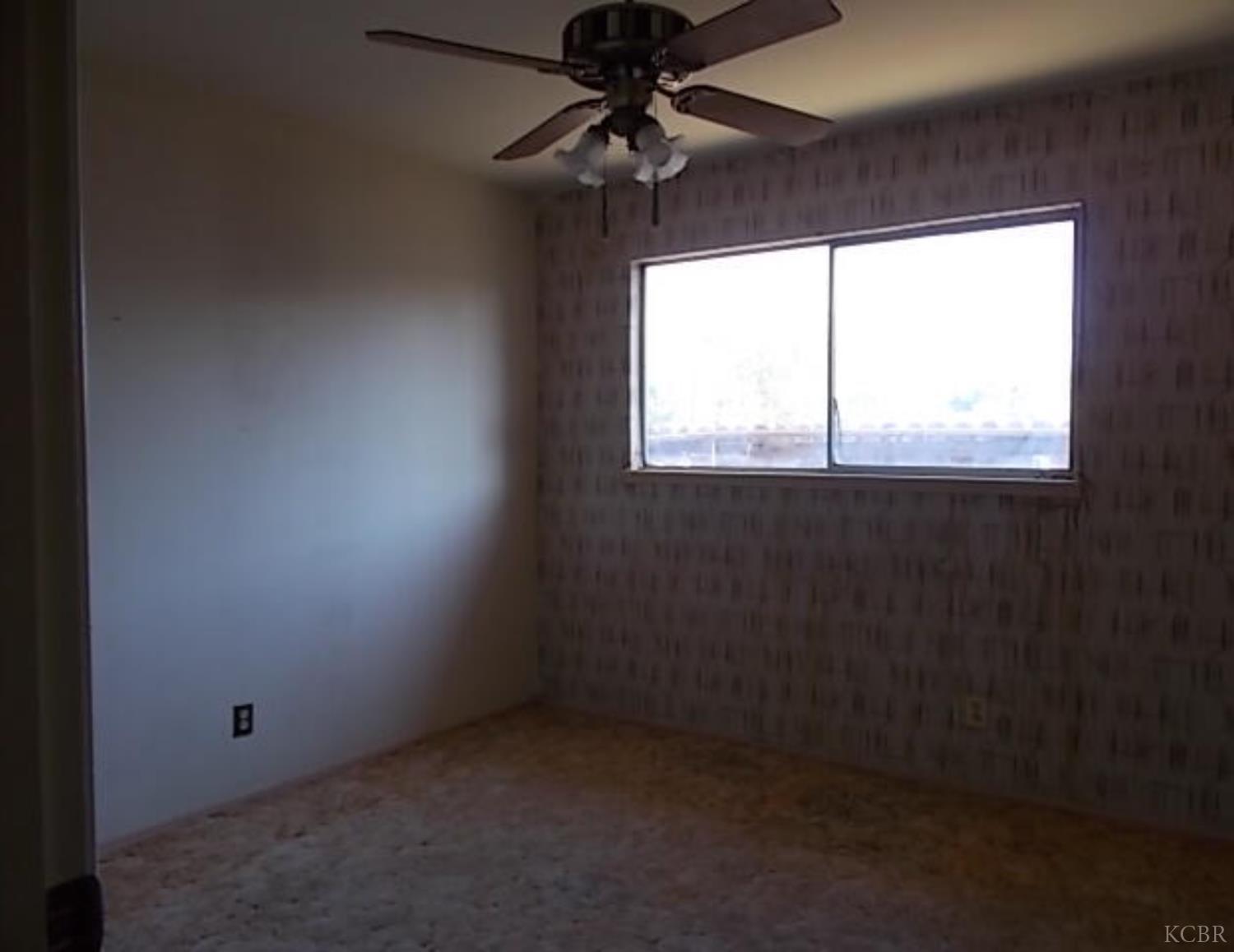 2026 N Kensington Way, Hanford, CA 93230