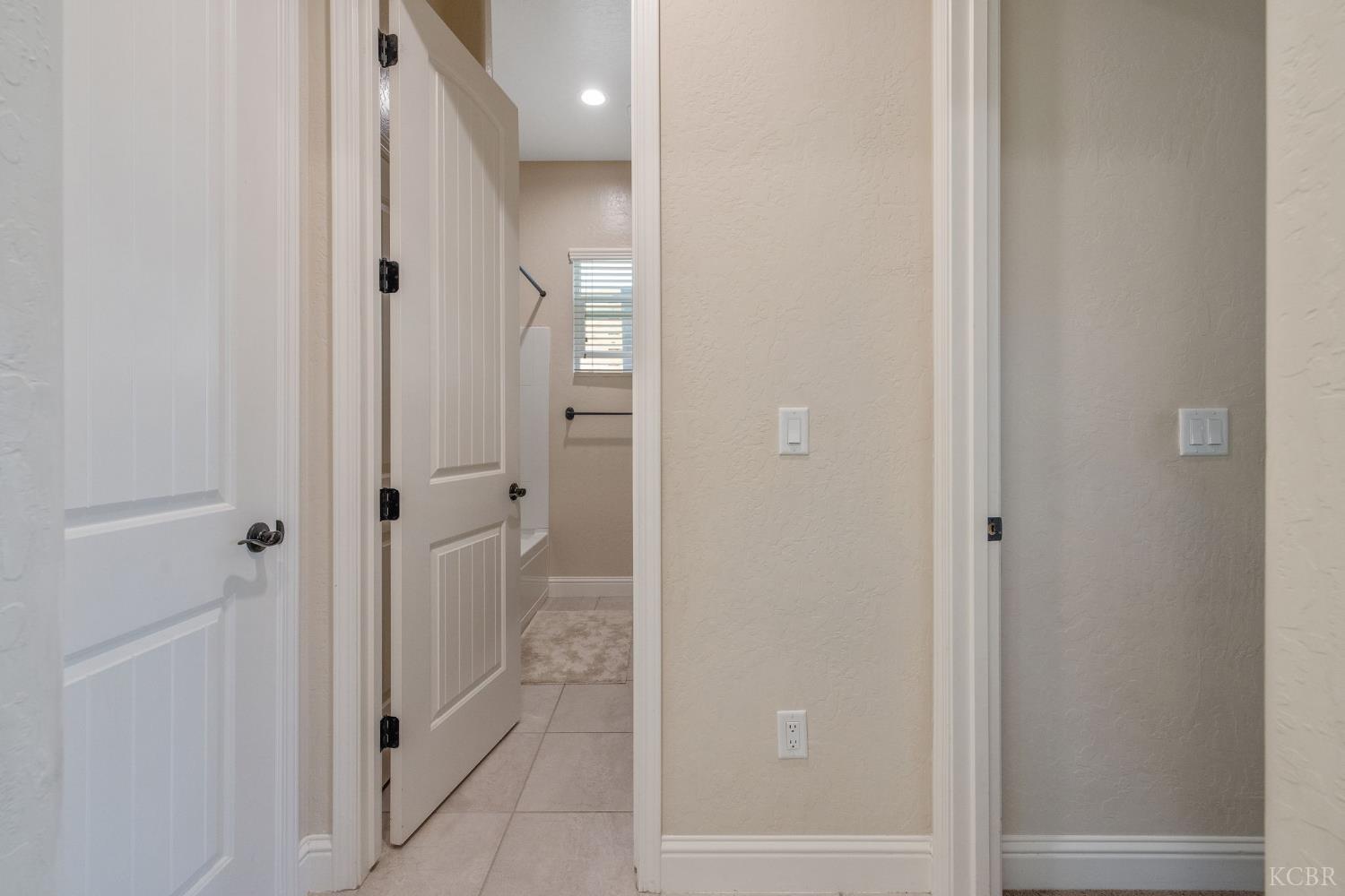 3036 Keats Ave, Clovis, CA 93619
