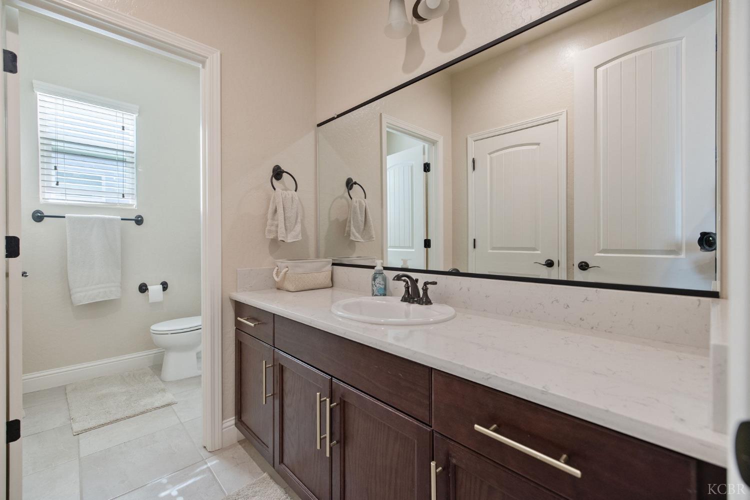 3036 Keats Ave, Clovis, CA 93619