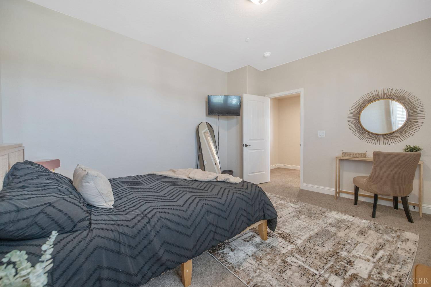 3036 Keats Ave, Clovis, CA 93619